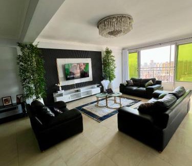 Kivukoni Apartment | 4BedRoom PentHouse Retreat In Central Business District with City Views