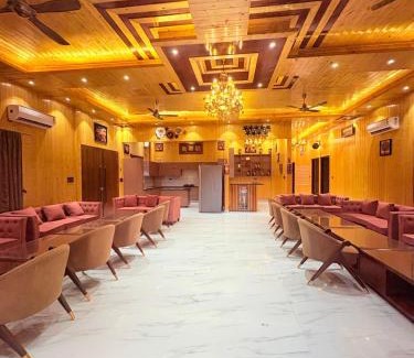 South West House | 4BHK Greenwood Farm And Lawn -Bijwasan I Delhi-Gurgaon Border