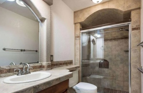 Las Cruces House | 4BR/2.5BA w/ Hot tub - Near NMSU