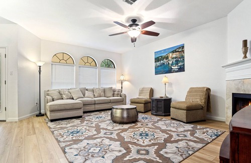 Allen House | 4BR/2BA Corporate Home in Allen