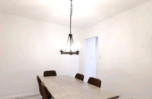 Southbelt/Ellington House | 4br 2ba+Swimming pool Close to everything