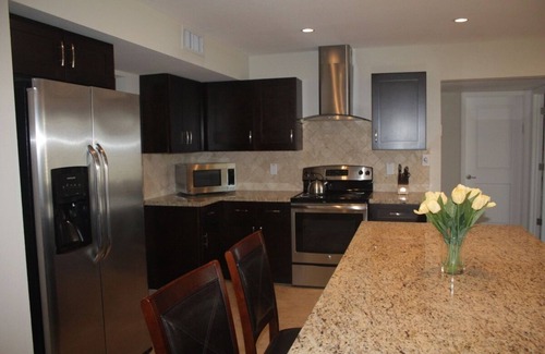 Raskin Estates House | 4BR/3BA Villa, Large Heated Private Pool - Near R' Ariel Shoshan