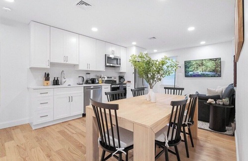 Central Square Apartment | 4BR 3Bath + Game Room | Harvard MIT Apt