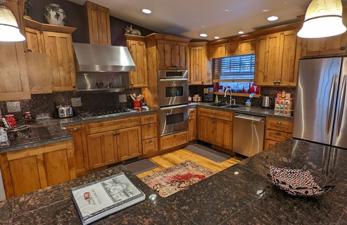 Crooked River Ranch House | 4BR/3Bth, Bend Country Pastoral 9 Mt View, Quiet Peaceful 9 Acre Getaway Retreat