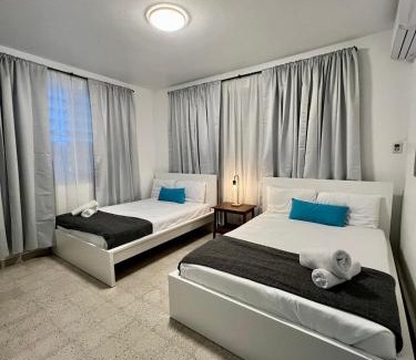 Condado Apartment | 4BR 6 Beds 2 Baths Walk to Condado Beach