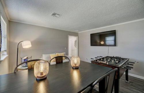 Central Oklahoma City Villa | 4BR Beauty w/Game Room! Lake Hefner Hideaway