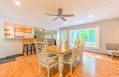 Charlevoix House | 4BR Charlevoix Getaway – Walk to Lake!