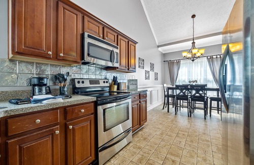 Covington House | 4BR Covington Haven with Private Yard & Porch