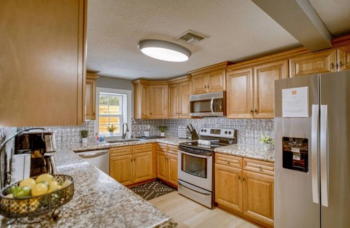 Vero Beach House | 4BR Family Getaway |Game Room| 2mi to Wabaso Beach