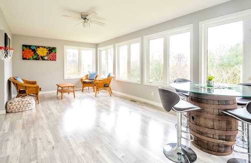 Hamilton House | 4BR Family Home with Spacious Backyard!