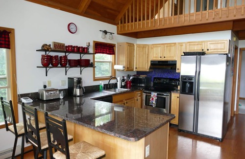 Crellin House | 4BR home in Yough Mtn Resort, sleeps 12. 15 min to Deep Creek Lake Resort