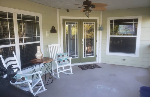 Hudson House | 4BR Home with Private Dock on Warm Spring Fed Canal with Gulf Access