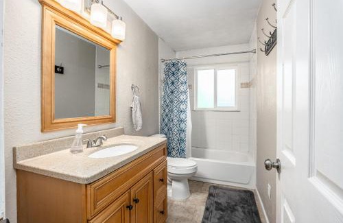 Gainesville Apartment | 4BR House Next to Ben Hill Stadium