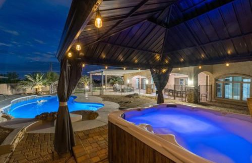 East Mesa House | 4BR Mesa Mountainside Retreat with Pool, Hot Tub and Games