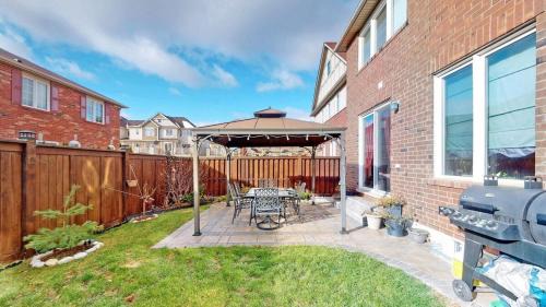 Halton Regional Municipality House | 4br Near Hilton Falls - Kelso - Gazebo, Workspace