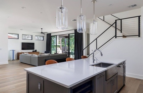 Brentwood House | 4br, Pool, North Austin | Brentwood - Portoro