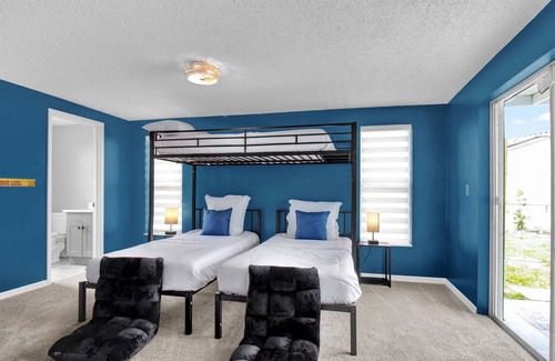 Seminole Apartment | 4BR Seminole