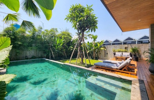 Sunset Road Villa | 4BR Villa in Canggu with Panoramic View from Rooftop