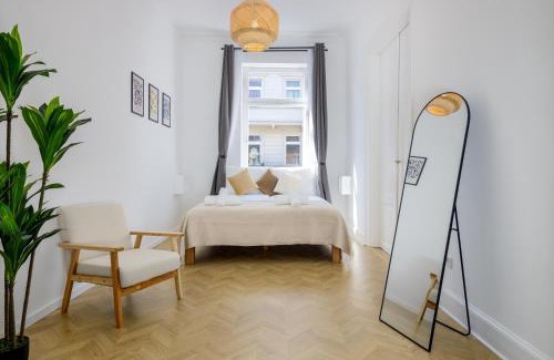 Wiesbaden Apartment | 4BR - Zentral - Geräumig - Terrasse - Altbau - Netflix - Grill - Wifi