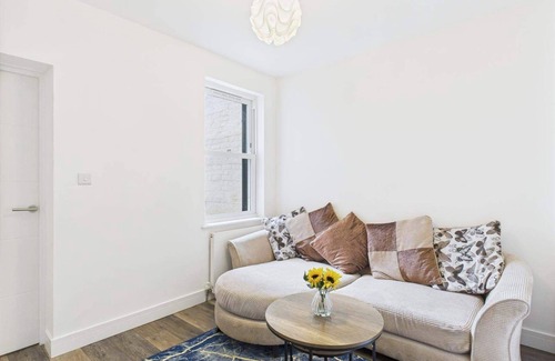 Reading House | 4Br4Ensuite-Garden-W&D-CloseToCityCentre