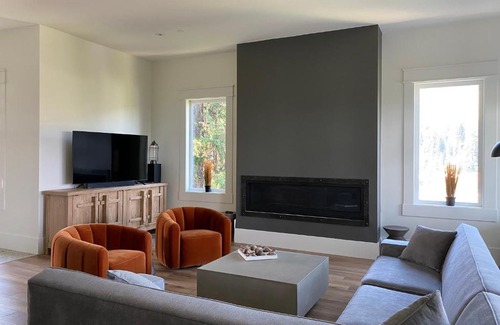Silver Star Mountain House | 4Kings Lodge