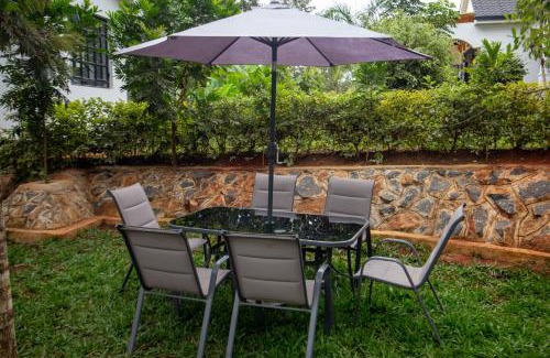 Kenya House | 4PS House Getaway Suites