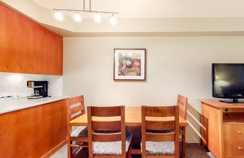 Whistler Village Apartment | 4th-floor mountain studio with gym, balcony, fireplace, washer/dryer, kitchen