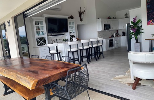 Bolivar Apartment | 5* 2 D Mountnview+Airport+nPool+3 bed +Bb Crib+