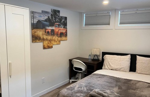 Winnipeg Bed & Breakfast | #5 5 Star Room WPG Central 3kms Of Polo Park Mall