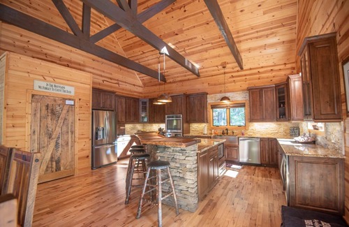 Lansing Cabin | 5 Acres to Roam | Stocked Game Room + Wet Bar | Our Place to Paws
