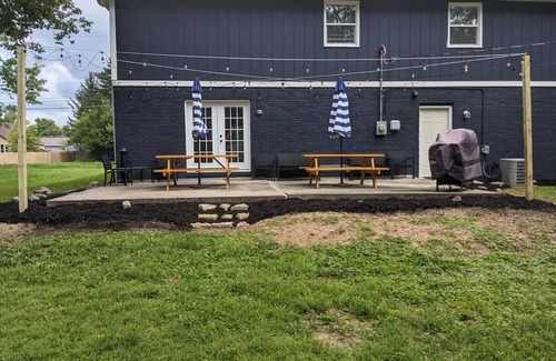 Indianapolis House | 5 Bd home w/GAME ROOM, Pet Friendly- Near I69/465