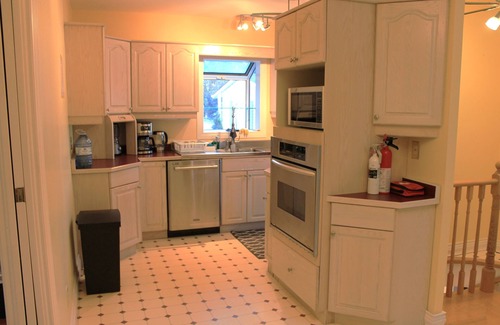 Georgian Bluffs Cottage | 5 BDRM★Waterfront★Shorehouse On The Bay★Free WIFI ★BBQ
