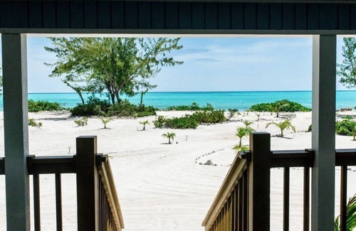 Kemps Bay Villa | 5 Beach Homes Near White Sand Beaches of South Andros