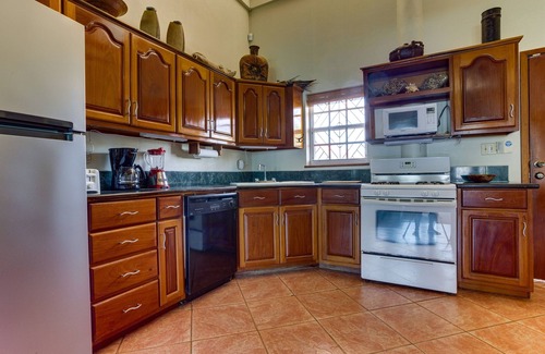 Placencia Apartment | 5-Bed, 4-Bath Villa with Private Pool, Sleeps 13