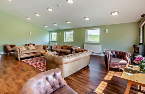 Godshill House | 5 Bed in Godshill 94494