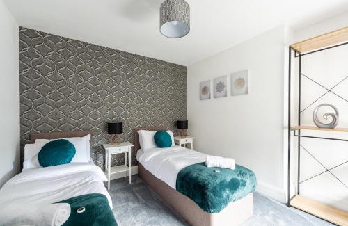 Stainburn House | 5 Bed Workington House with Parking Near Station