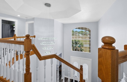Spring Hill House | 5 bedrm Paradise w/your own POOL + LAZY RIVER