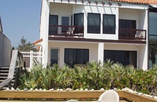 Melbourne Beach House | 5 Bedrms, 4 1/2 baths, 4000 sq. ft. Oceanfront Pool & Spa Melbourne Beach!