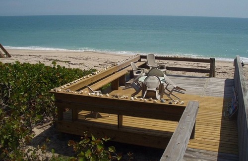 Melbourne Beach House | 5 Bedrms, 4 1/2 baths, 4000 sq. ft. Oceanfront Pool & Spa Melbourne Beach!