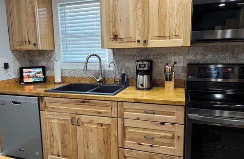 Port Huron House | 5 bedroom, 3 bath, beautiful hickory kitchen, large living space, sleeps 14