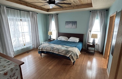 Rock Port Other | 5 bedroom 3 bath Farm house. Country Views. Open floor plan with lots of space!