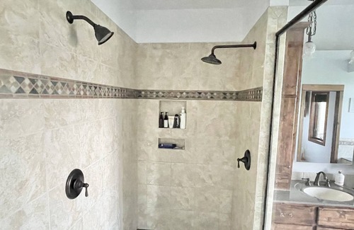 Emporia House | 5 Bedroom, 6 Bathroom Custom Home with Private Pool, Pool House, Chef's Kitchen