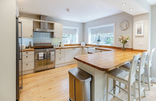 Bexhill-on-Sea Cottage | 5 bedroom accommodation in Bexhill-on-Sea