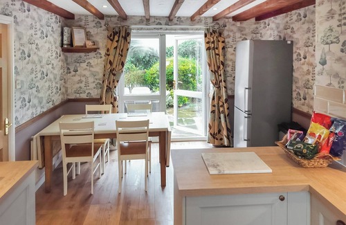 Potter Brompton Cottage | 5 bedroom accommodation in Potter Brompton, Scarborough