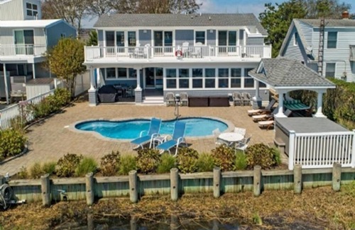 Beach Haven House | 5 bedroom accommodation in High Bar Harbor