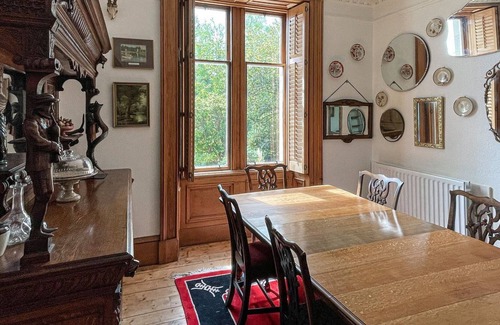 Milton House | 5 bedroom accommodation in Aberfoyle