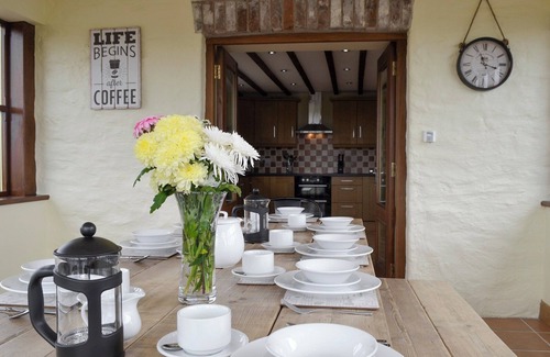 Holyhead Cottage | 5 bedroom accommodation in Llanynghenedl, near Holyhead