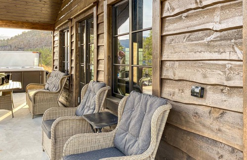 Stryn House | 5 bedroom accommodation in Stryn