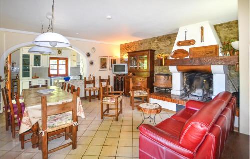 Partina House | 5 Bedroom Amazing Home In Partina Ar