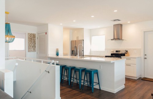 Islamorada House | 5 bedroom - Deep Dockage & Heated Pool in Islamorada.